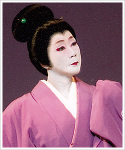 花柳流 師範 花柳紀磋沙(はなやぎのりささ)